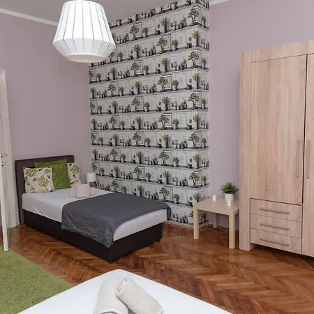 Apartment Sweet House Trg *